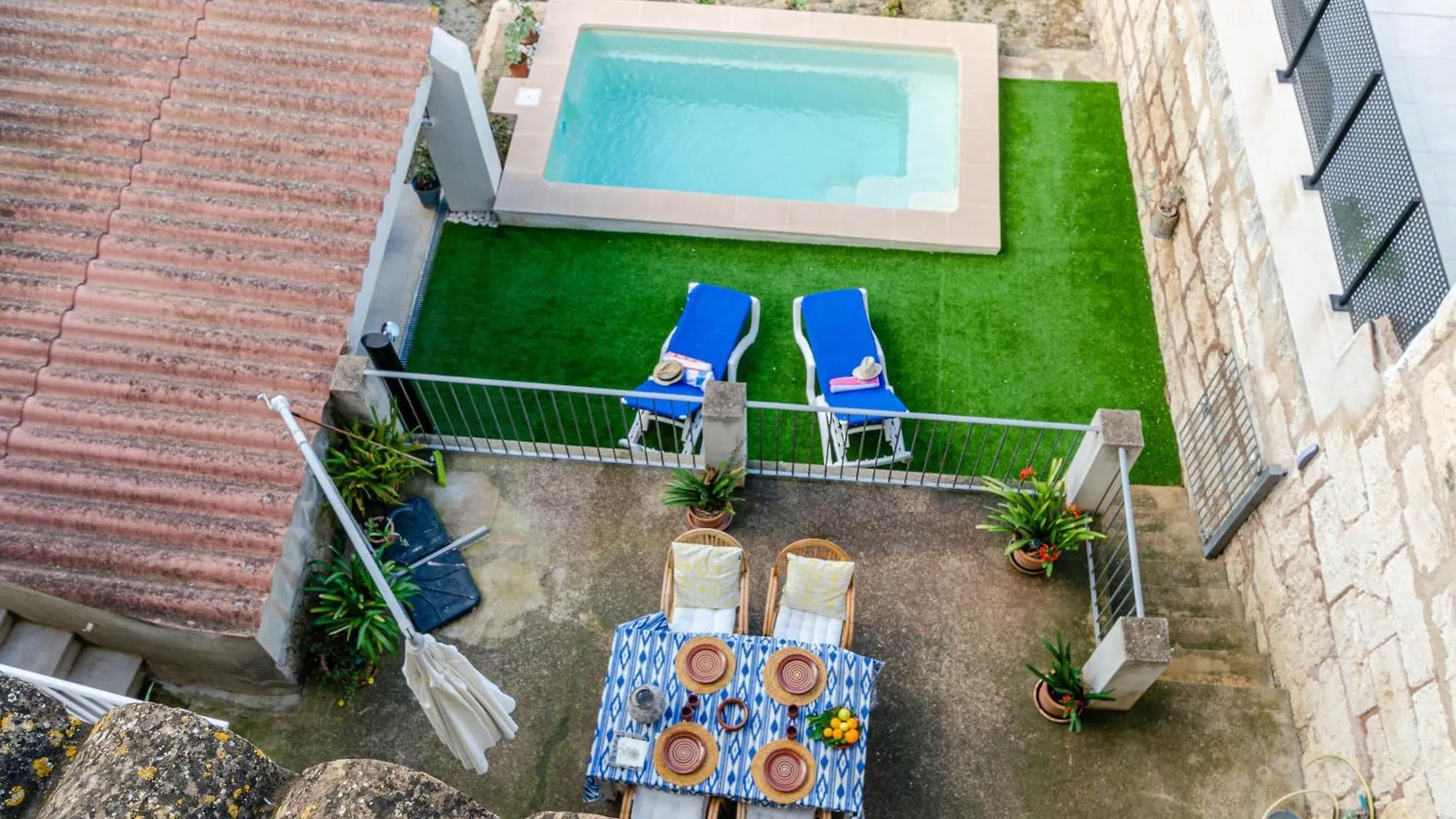 Yourhouse Cas Forner Maria De La Salut 0*,