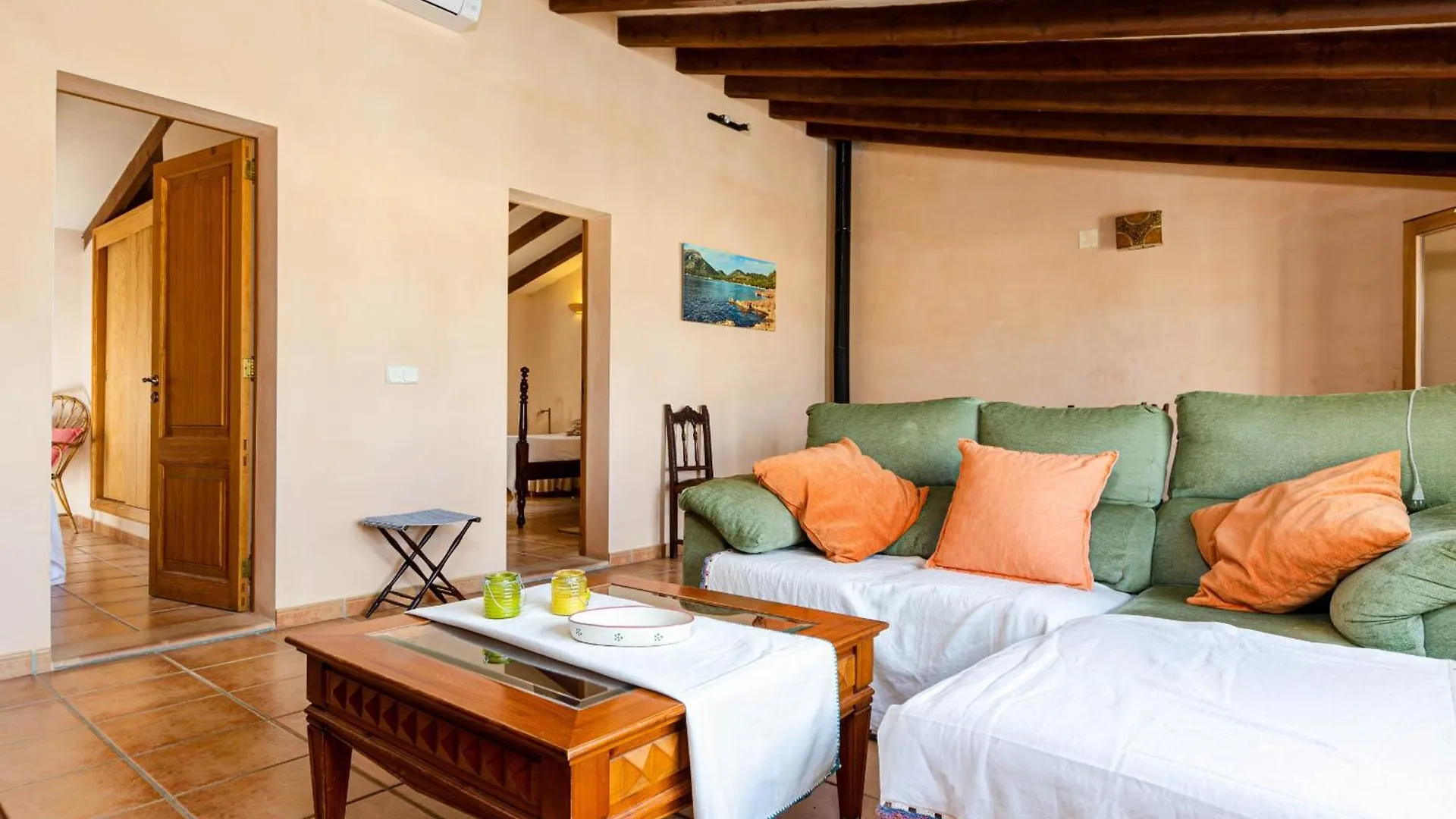 Yourhouse Cas Forner Maria De La Salut 0*,